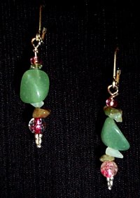 necklace, earrings, jadeite chips, green, jade, chunks, crackle glass, pink, sead beads, silvertone, toggle closure