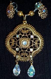 necklace, handmade, custom jewelry, bracelet, earrings, pendant, arouraborealis, swarovski crystals, czech glass, gold tone, dangle charm